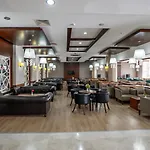 Hotel Linda Sunny & 5*