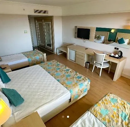 Linda Sunny & Otel 5*