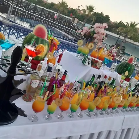 Linda Sunny & فندق سيدي