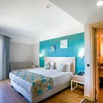 Linda Sunny & Hotel Sidé